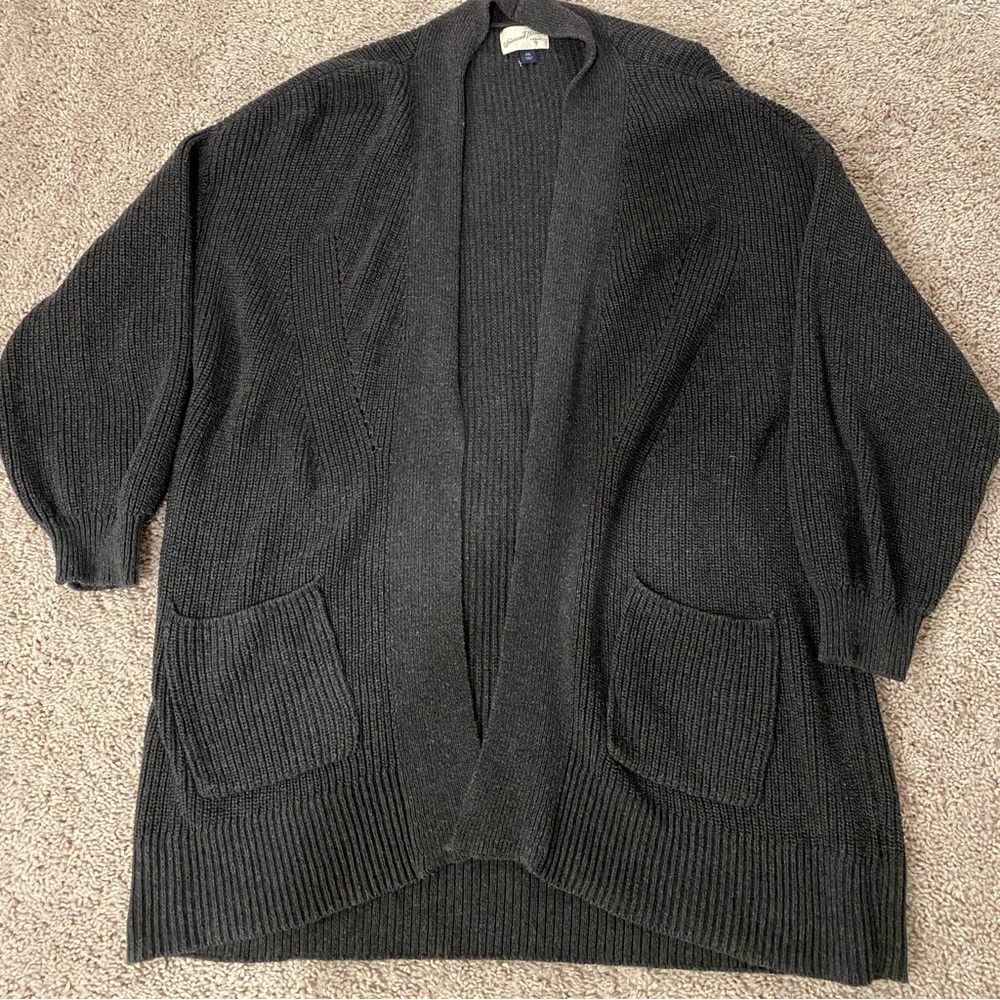 Universal Thred Cardigan
